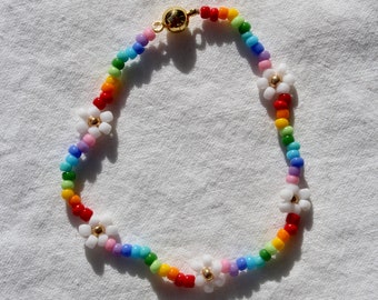 Rainbow Daisy Bracelet, Friendship Bracelet, Colorful Pride Jewelry, Seed Bead Bracelet, Custom Jewelry, Magnetic, Glow-in-the-Dark