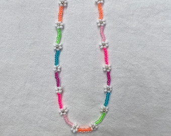 Neon Regenbogen Gänseblümchen Halskette, trendige handgemachte Gänseblümchen Halsband, bunte Block Muster, Samen Perle Halskette, benutzerdefinierte Arbeit, Sommer Schichtung, Verschenken