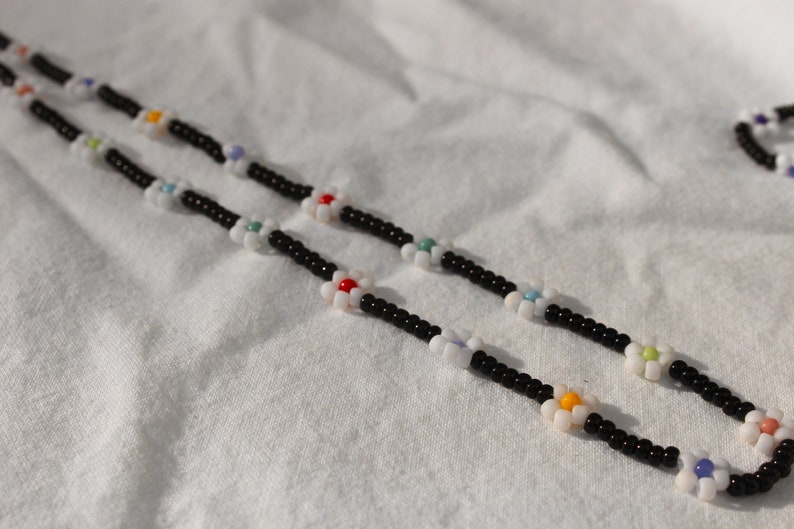 Black/White Rainbow Daisy Necklace, Rainbow Daisy Choker, Colorful, Mixed Colors, Seed Bead Necklace, Custom, Glow-in-the-Dark image 5