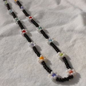 Black/White Rainbow Daisy Necklace, Rainbow Daisy Choker, Colorful, Mixed Colors, Seed Bead Necklace, Custom, Glow-in-the-Dark image 4