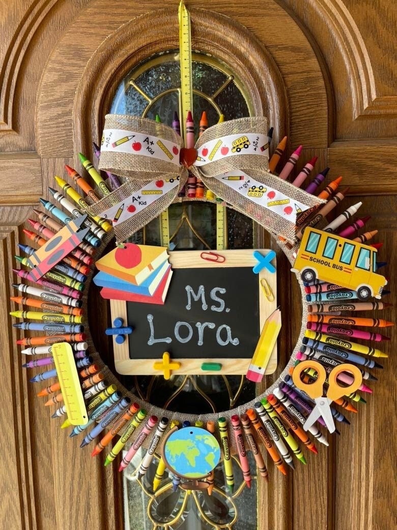 Teacher Wreath | Teacher Appreciation Gift | Teacher Gift | Educator Gift | Classroom Decor | Elementary School Wreath | Bow Class Wreath