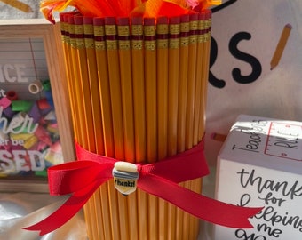 Teacher Gift | Pencil Vase | Thank a Teacher | Teacher Appreciation | Educator Gift | Teacher Vase | Teacher Jar | Pencil Vase | #2 Pencil