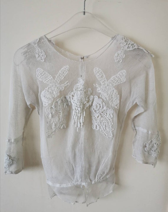 Antique 1910 Edwardian bumble bee embroidered tull