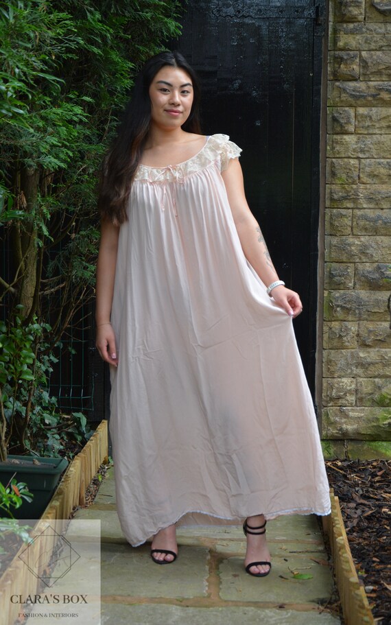 Original 1930s Pale Peach Silk Nightgown Nightdre… - image 6