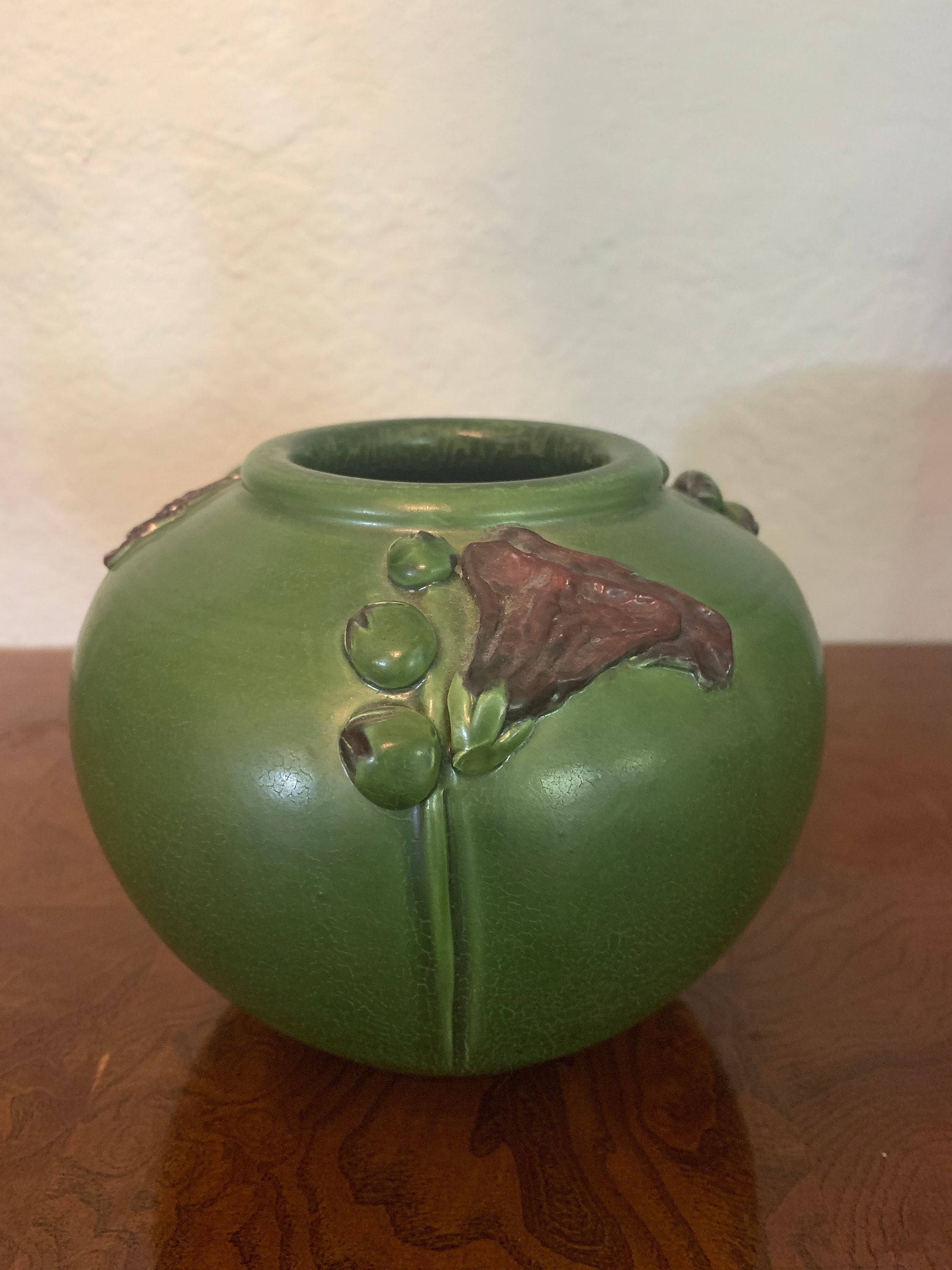 Ephraim Pottery for sale Only 2 left at 75