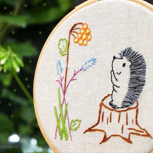 Happy Lucky Day - Hedgehog Hand Embroidery PDF pattern/ Animal Hand Embroidery / DIY embroidery pattern / Woodland Creature Embroidery
