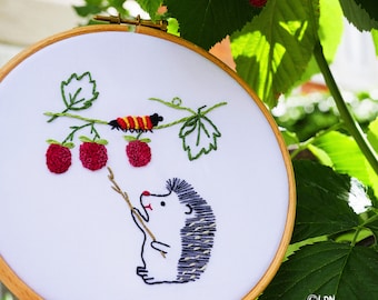 Harvesting Raspberry- Hedgehog Hand Embroidery Kit  / Woodland Creature Embroidery