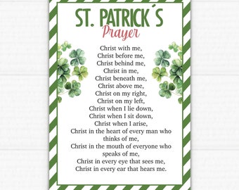 Op de afbeelding: Een groen-wit gestreepte printbare kaart met een klavertjevier-ontwerp en de tekst "ST. PATRICK'S Prayer" en een gebed tot St. Patrick.