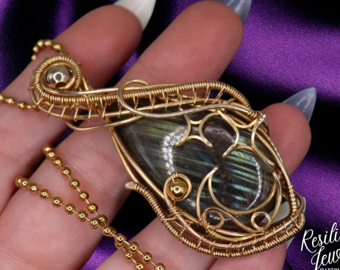 Labradorite Gold Wire Wrapped Pendant - Crescent Moon & Star - Gold Celestial Necklace