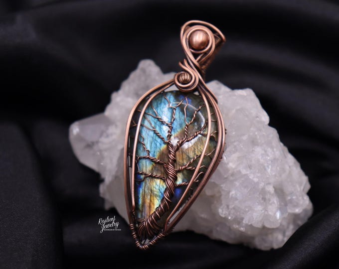 Labradorite Tree of Life Copper Pendant - Handmade Wire Wrapped Crystal Necklace - Transformation & Protection Jewelry