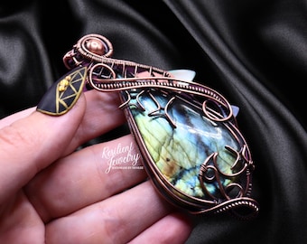 XL Labradorite Copper Wire Wrapped Pendant — Crescent Moon & Star Design