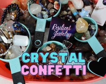 Metaphysial Confetti Crystal Mix - Crystal Jewelry Carvings Tools - High Energy -Crystal Pendants Included - Labradorite Moonstone Moldavite