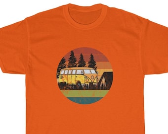 Vintage Caravan | Camper Van | Vanlife | RV | Sunset Camping Męska koszulka