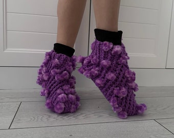 Warm knitting home slippers.. pompom home slippers
