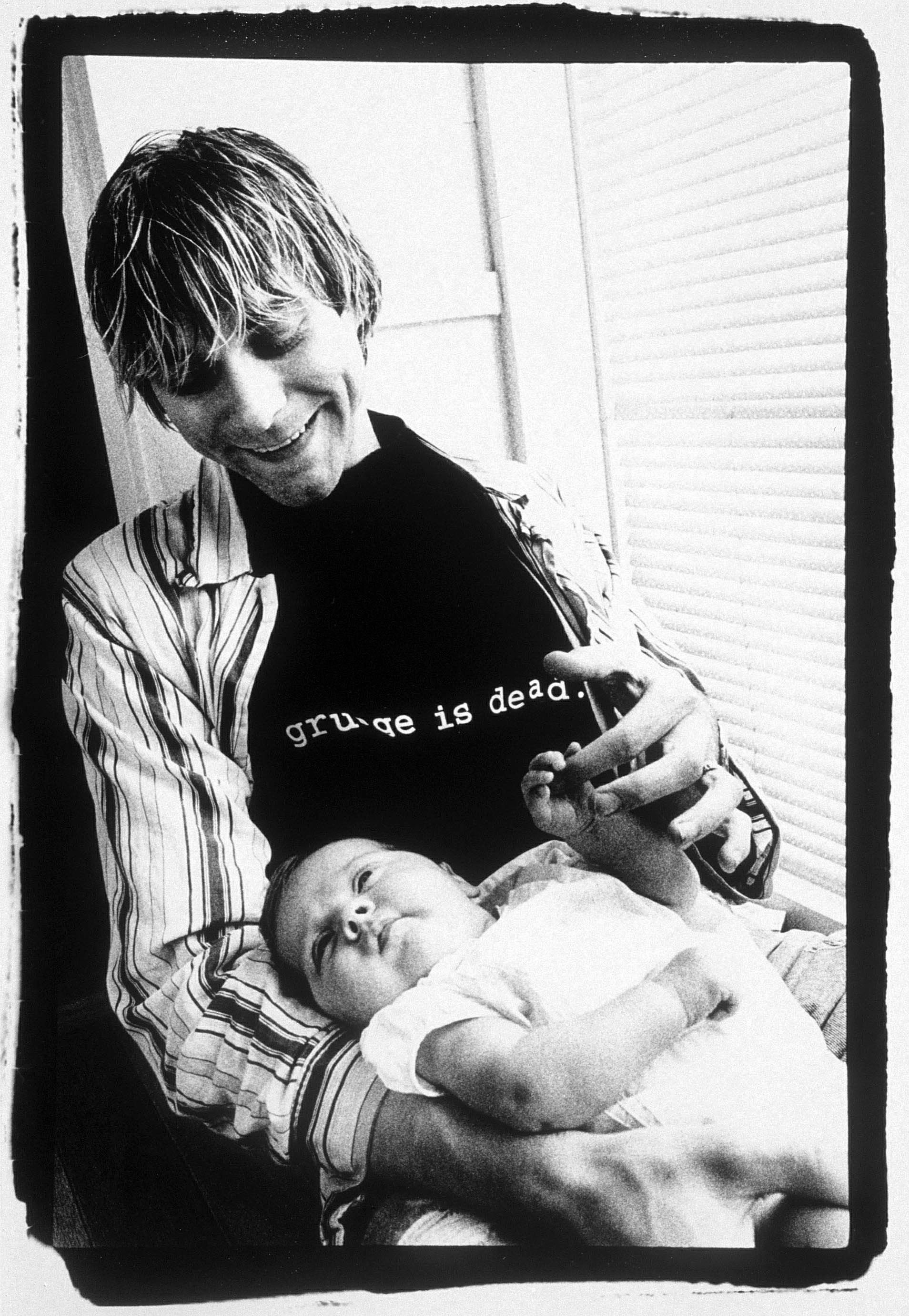 Grunge is Dead Kurt Cobain Tribute 90s T-shirt - Etsy