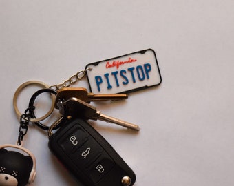 3D Printed Custom License Plate Keychain - Personalized Car Gift