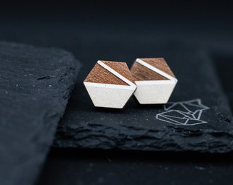 Mini clous d'oreilles, bois, laser, fait main, bijoux en bois.