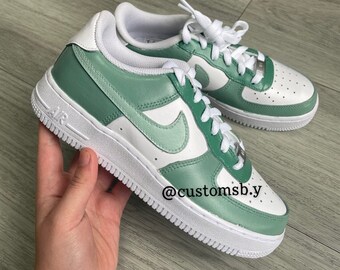 nike air force 1 green leather