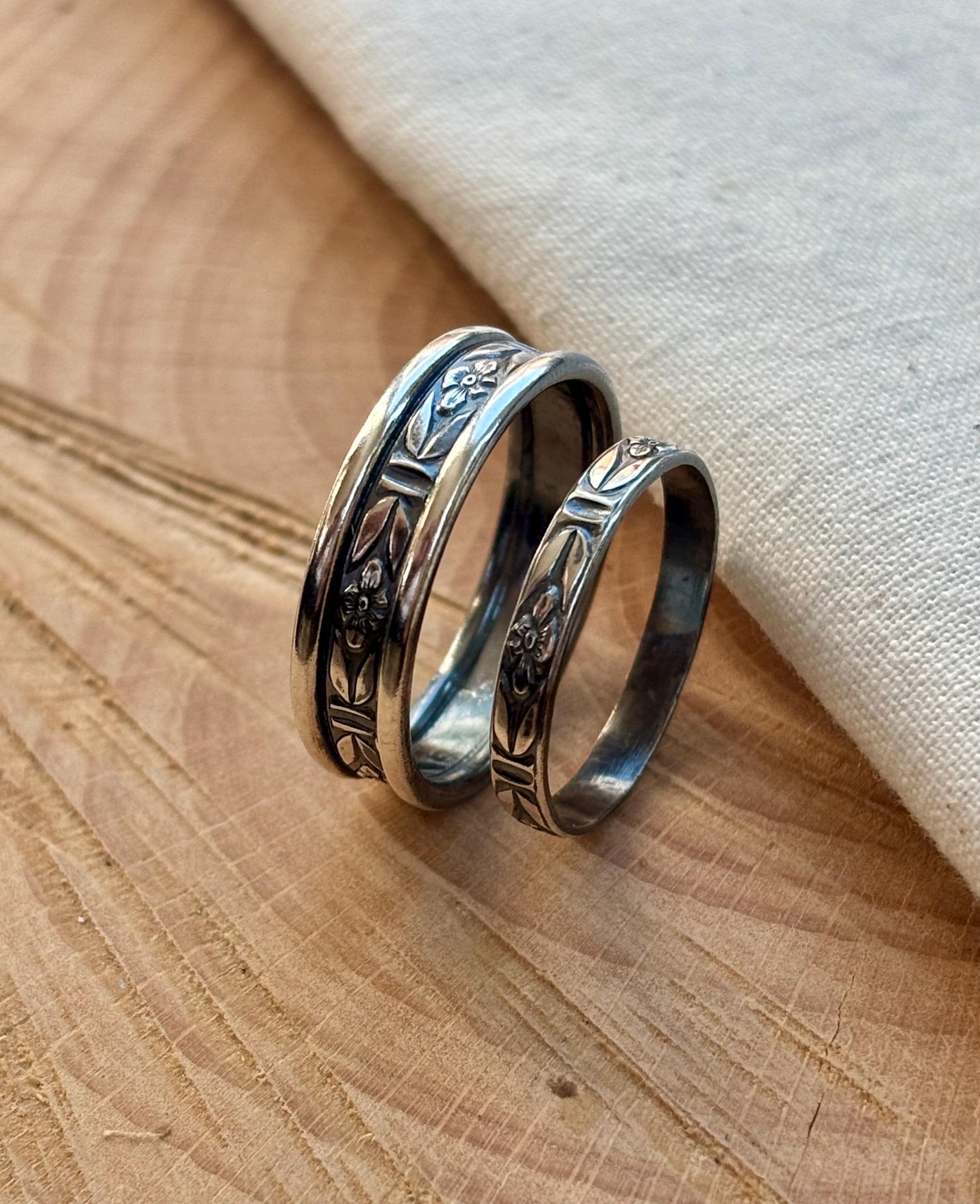 Sterling silver floral ring set