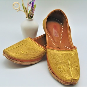 Ethnic Indian genuine leather men shoes Juti Khussa sandals flats slip on Mojari
