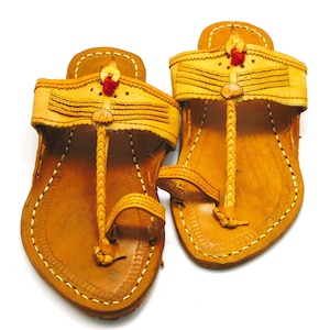 Ethnic unisex Indian Kholapuri  Toe strap Leather Chappals/Sandals, Hippie, Jesus Buffalo slides Beachwear