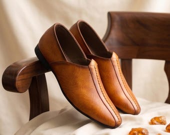 Men's Tan Jutti Khussa Mojari Shoes: Indian Ethnic Design