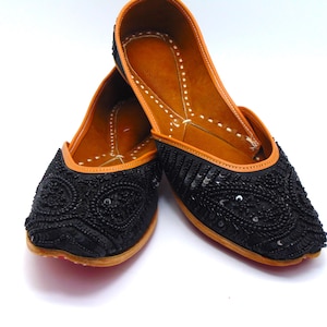Ethnic Indian genuine leather Bridal shoes with embroidery Juti Khussa sandals flats slip on