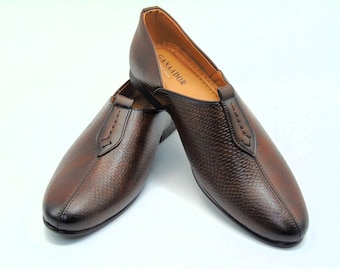 Mens Brown Juti Khussa Shoes: Ethnic Indian Mojari Sandals