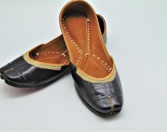 Ethnic Indian genuine leather handstitched shoes with embroidery Juti Khussa sandals flats slip on