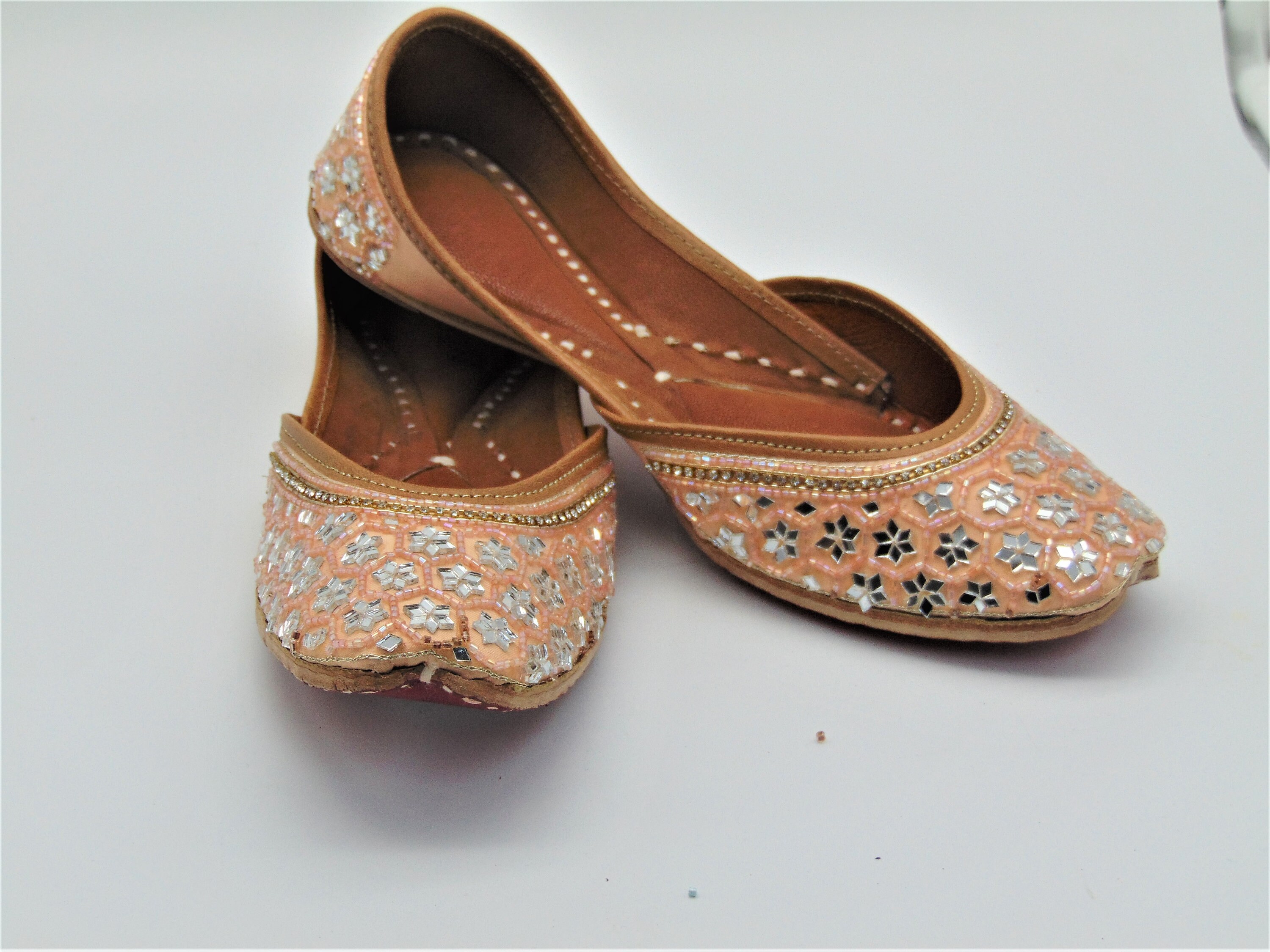 Punjabi jutti for women golden zari ethnic handmade shoes flat mojari Traditional jooti Shoes Womens Shoes Slip Ons Juttis & Mojaris 