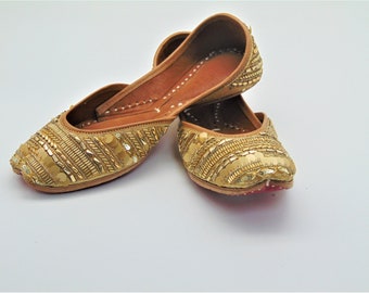 Ethnic Indian genuine leather Bridal shoes with embroidery Juti Khussa sandals flats slip on