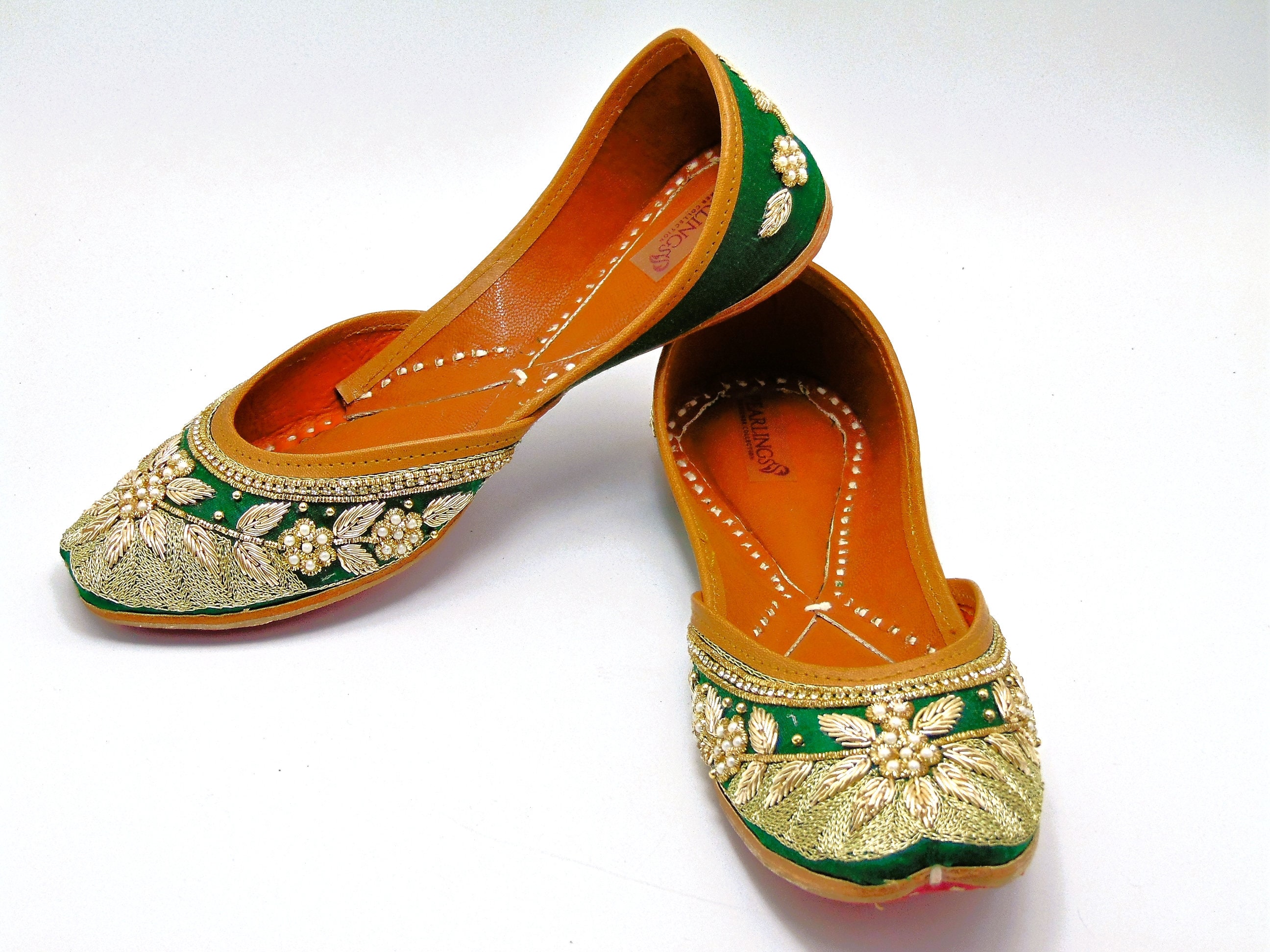 Ethnic Indian genuine leather Bridal shoes with embroidery Juti Khussa sandals flats slip on
