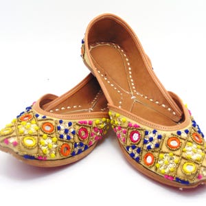 Ethnic Indian genuine leather handstitched shoes with embroidery Jutti Khussa sandals flats slip on