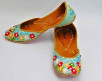 Ethnic Indian genuine leather Bridal shoes with embroidery Juti Khussa sandals flats slip on