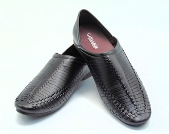 Men's Black Juti Khussa Mojari Shoes: Indian Ethnic Design