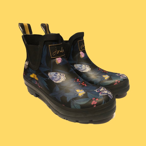 Rubber boots, Funky Wellies, Tom Jules, 100% rubber, vegan, flowers, butterfly, rainwear, wellington boots, rainy weather, festival