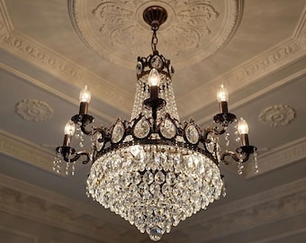 Lampadario antico/vintage in ottone e cristallo - Lampadario a soffitto a 8 bracci in stile Impero francese, anni '60