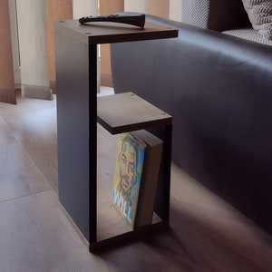 Mesita de noche estrecha con estante - Mesa auxiliar moderna, Mesita de noche de diseño para dormitorio, Mesita de noche compacta de madera