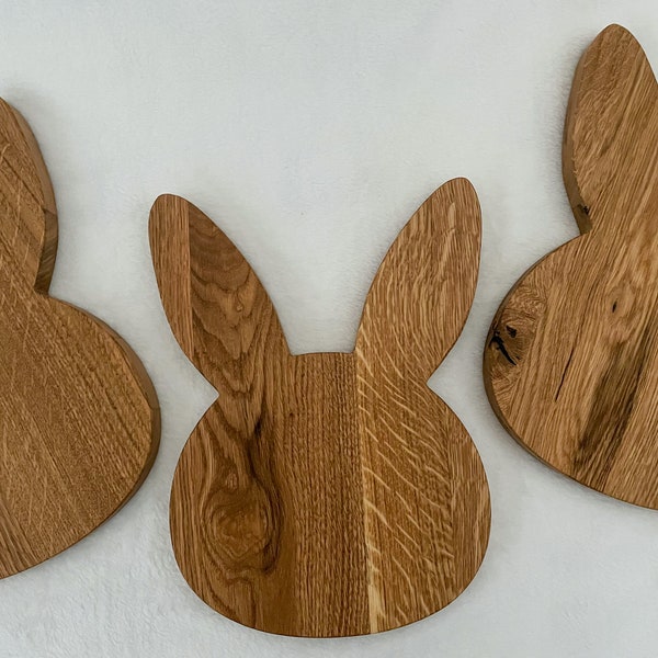 Frühstücksbrettchen Hase, Mini Schneidbrett, Servierbrett S, M, L, Schneidbrettchen personalisierbar, Ostern, Osterbrett