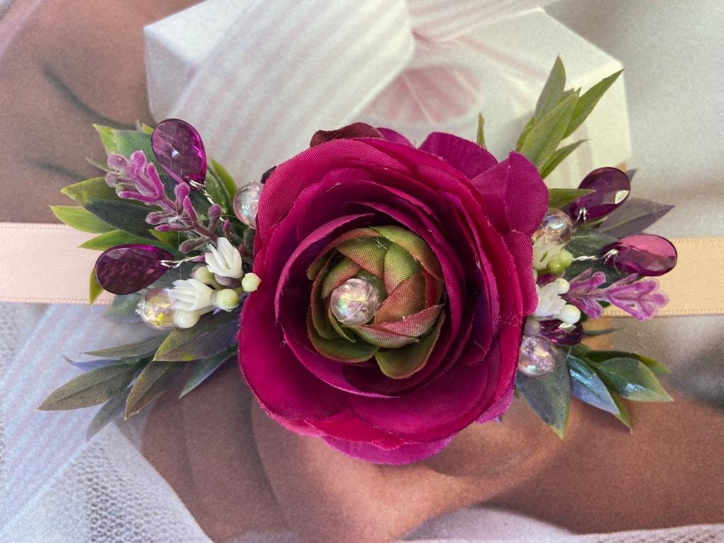 Ladies Floral Artificial Faux Magenta/cerise Ranunculus Wrist