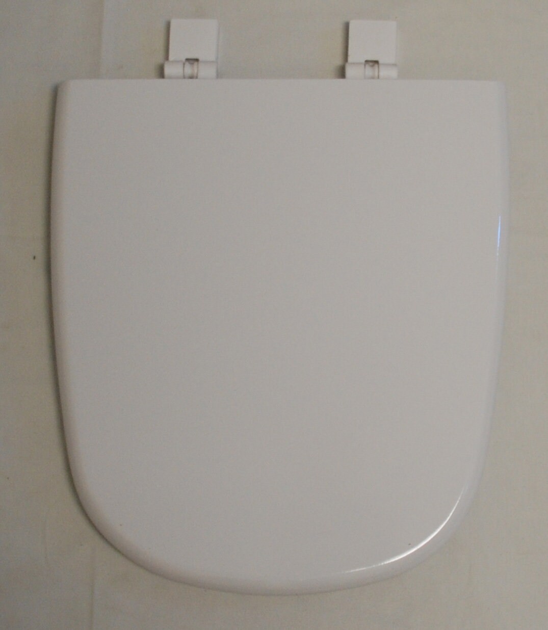 Incepa Toilet Seat White — G & E Architectural Products American