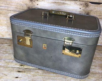 vintage makeup suitcase