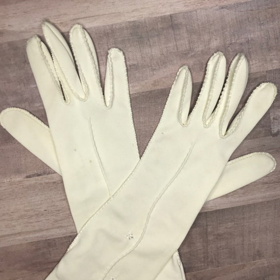 Vintage Lady Gay Fancy Off-White Gloves, Double W… - image 4