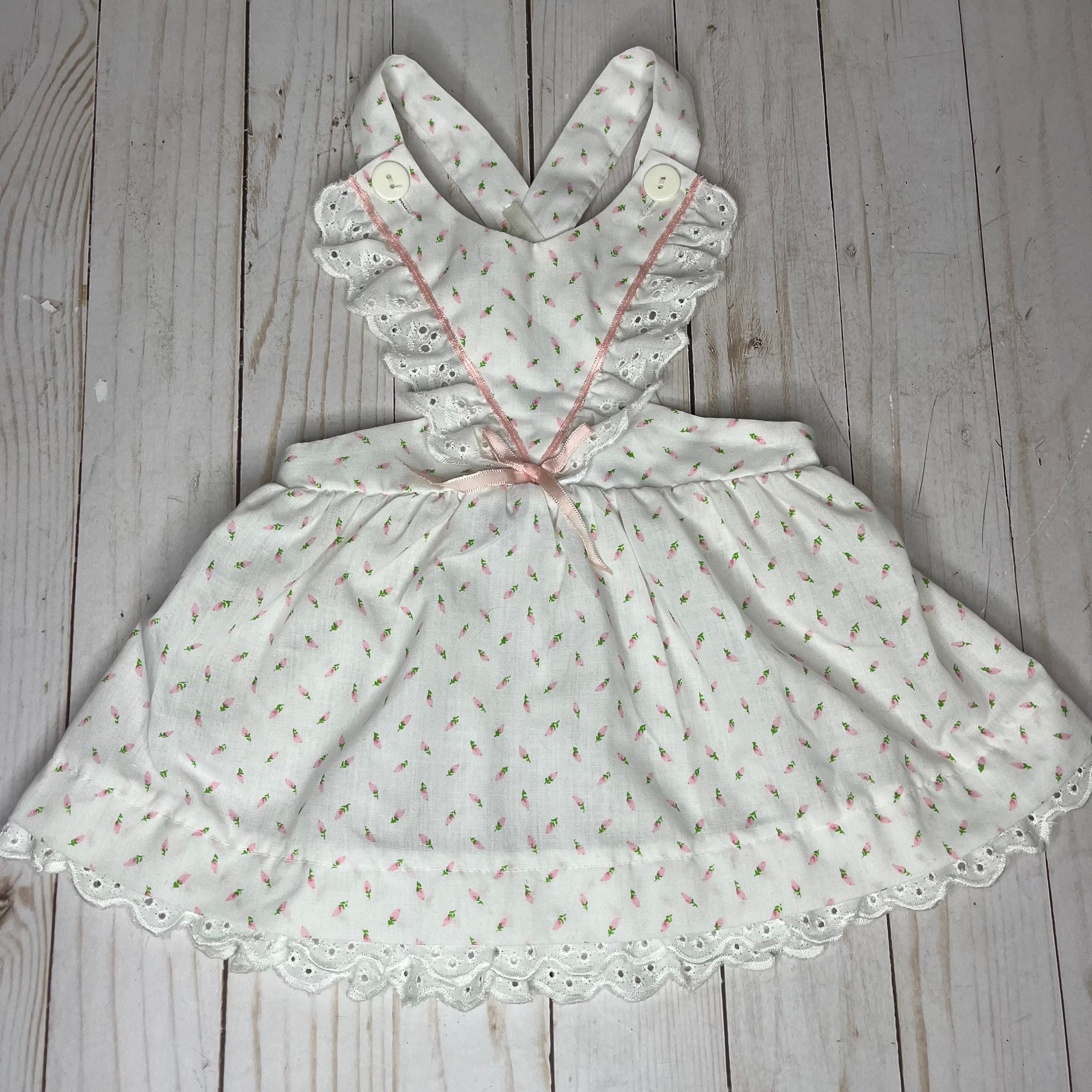 bonjour diary エプロンワンピース　6y 新品 bonjour diary エプロンワンピース 6Y