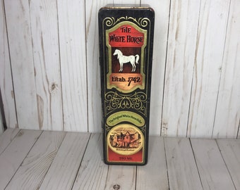 Vintage Collectible White Horse Whiskey Hinged Tin Made by Barringer Wallis /& Manners of Scotland