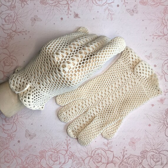 Vintage Crochet Gloves Bridal Accessory Costume S… - image 7