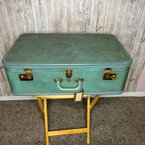 Vintage Neverbreak Luggage 26 Inch Hardshell Suitcase Teal Blue with Contrast Stitching, MCM Retro Travel Bag for Prop or Display No Key