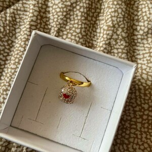 anello campanella con strass e cuore rosso immagine 2