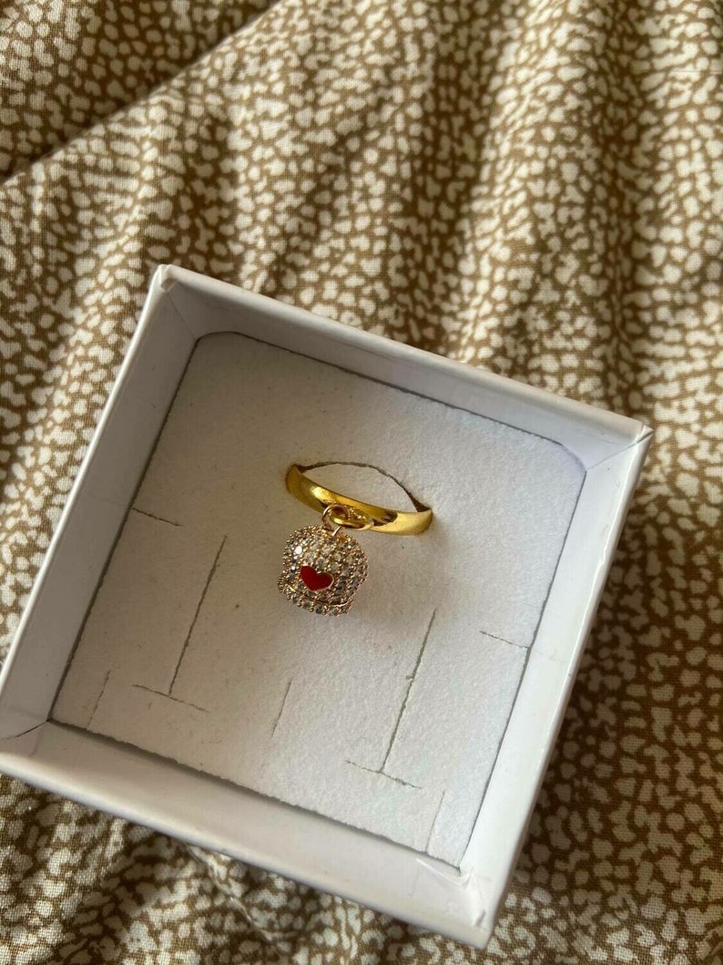 anello campanella con strass e cuore rosso immagine 2