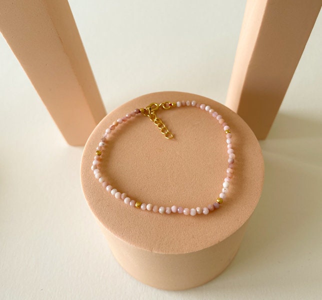Pearl gold bracelet with pink opal gemstones, pearl bracelet, mini maoist jewelry, girlfriend